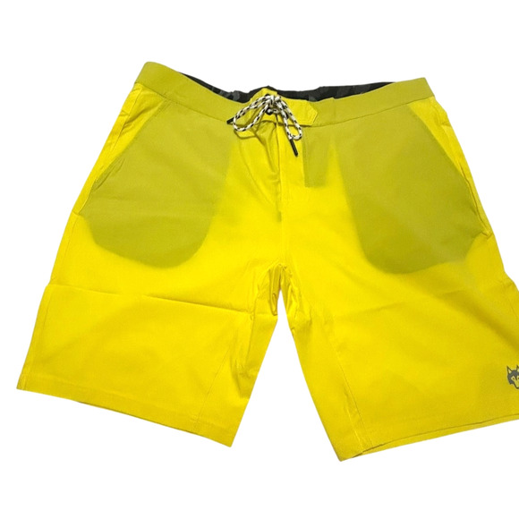 Greyson Indian Wells Swim Shorts Mens 38 Yellow Unlined Drawstring Trunks New - Picture 1 of 11